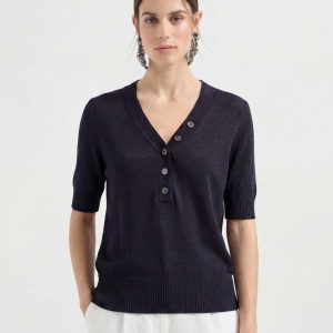 Lightweight Fine Gauge Short Sleeve Pullover Top